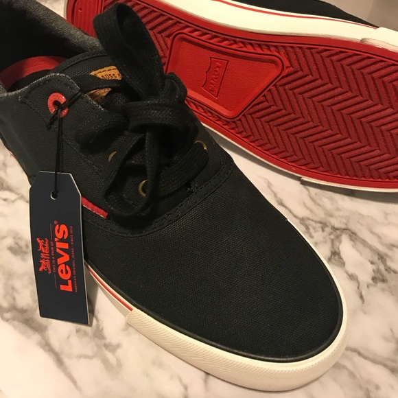 🛑‼️SOLD🛑‼️NWT MENS LEVIS SHOES - Picture 3 of 4